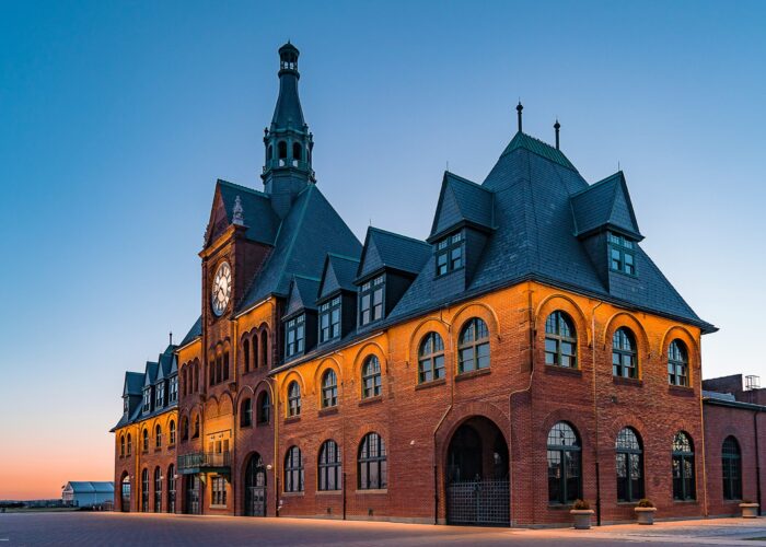 Moving to Edison, NJ Neighborhood Guide and Relocation Tips Moving to Edison, NJ Neighborhood Guide and Relocation Tips